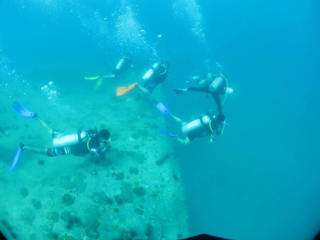Ombak Dive Resort Pulau Perhentian Kecil Exterior foto